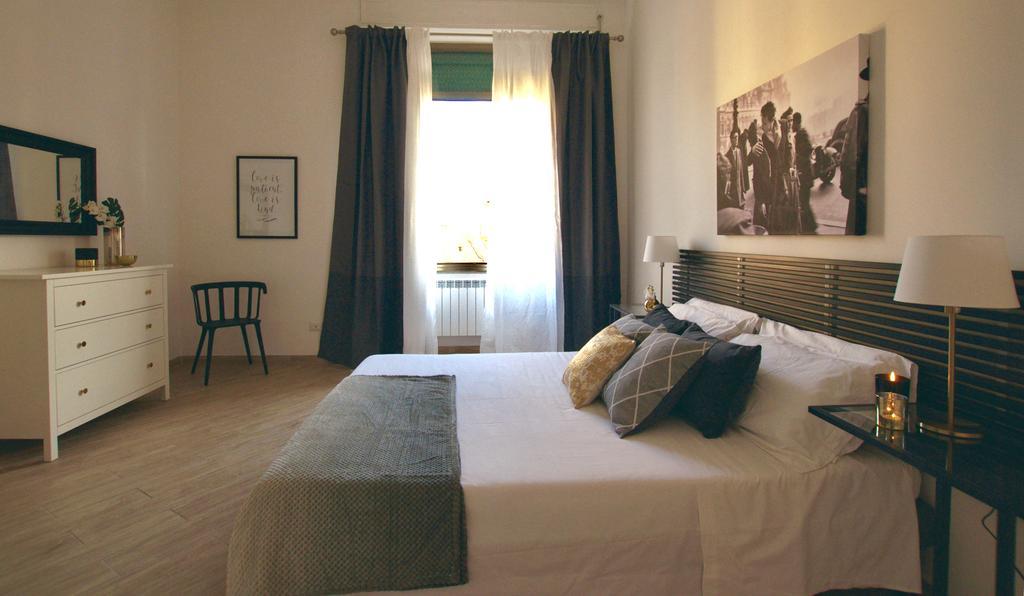 Ostia Holiday Domus In Laterano โรม ภายนอก รูปภาพ